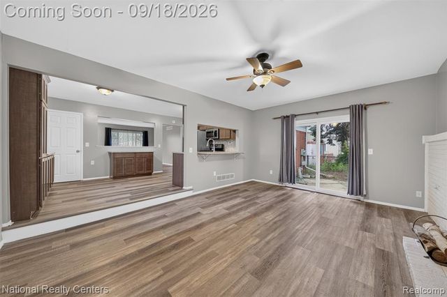 43843 Applewood Road, Canton, MI 48188
