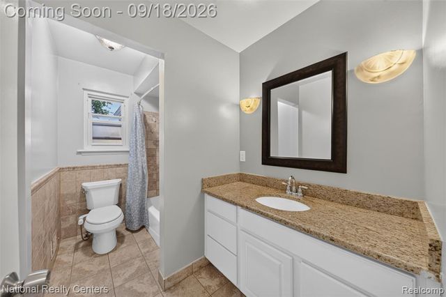 43843 Applewood Road, Canton, MI 48188