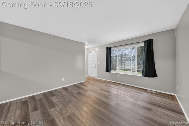 43843 Applewood Road, Canton, MI 48188