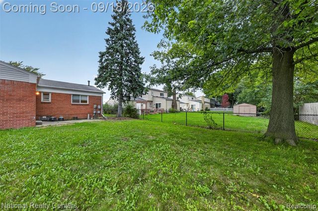 43843 Applewood Road, Canton, MI 48188
