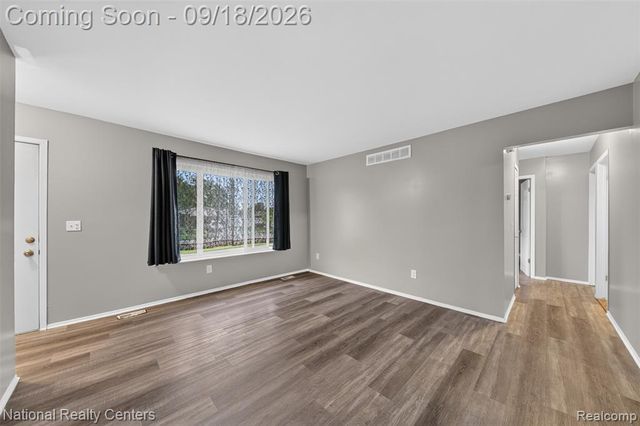 43843 Applewood Road, Canton, MI 48188