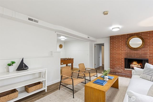 2051 NE 97th Street, Seattle, WA 98115