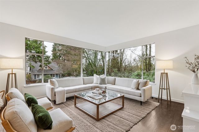 2051 NE 97th Street, Seattle, WA 98115