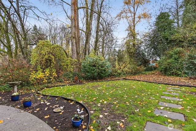 2051 NE 97th Street, Seattle, WA 98115