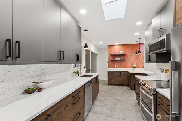 2051 NE 97th Street, Seattle, WA 98115