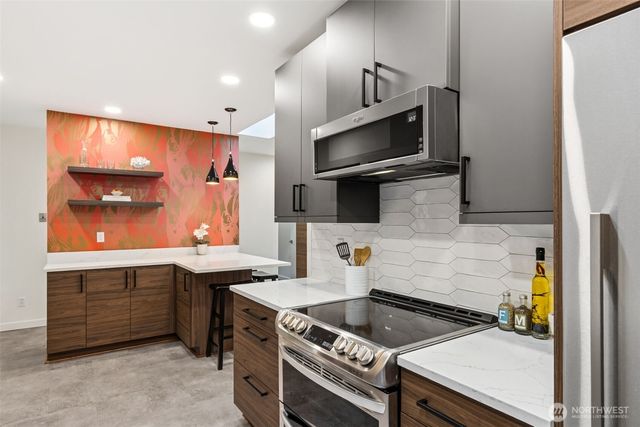 2051 NE 97th Street, Seattle, WA 98115