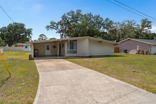 455 BELLE AYRE DRIVE, Mount Dora, FL 32757