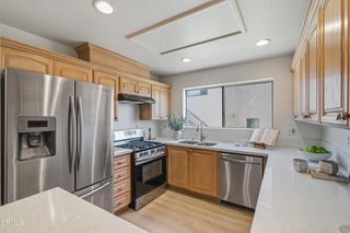 450 W Dryden Street 106, Glendale, CA 91202