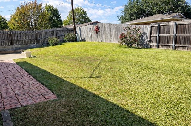 1825 Glenway Drive, Sherman, TX 75092