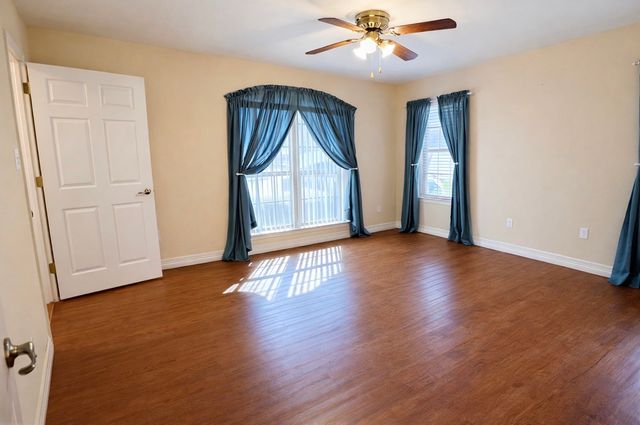 1825 Glenway Drive, Sherman, TX 75092