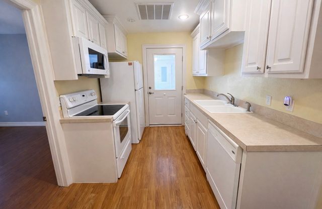 1825 Glenway Drive, Sherman, TX 75092