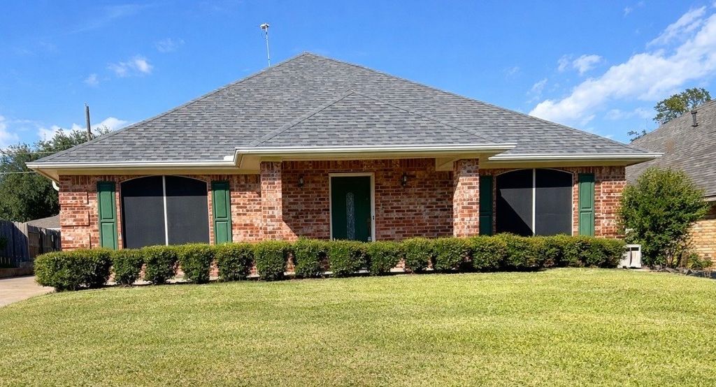 1825 Glenway Drive, Sherman, TX 75092