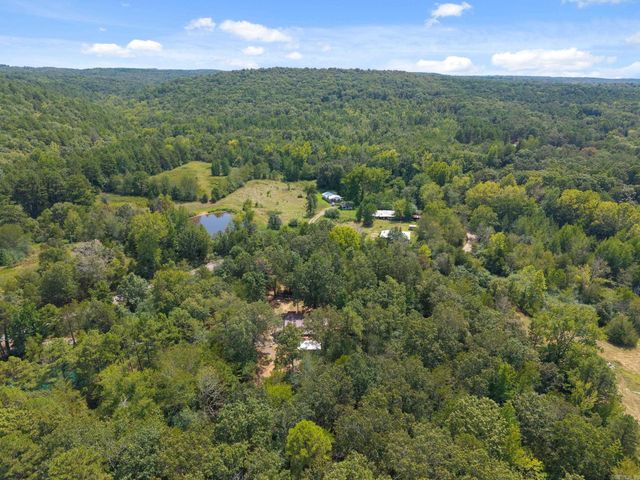 504 Boar Road, Clinton, AR 72031