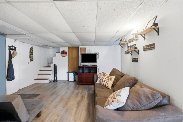 917 Newman Ave, Seekonk, MA 02771