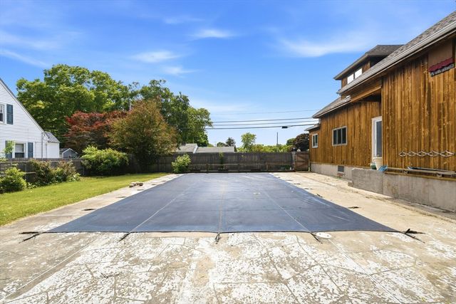 917 Newman Ave, Seekonk, MA 02771