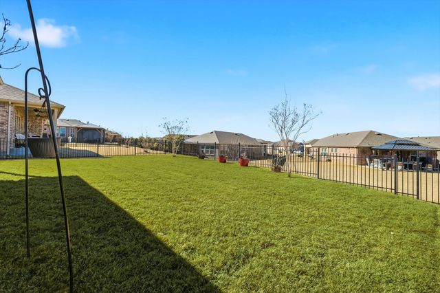 7656 Redwood Forest Lane, Little Elm, TX 76227