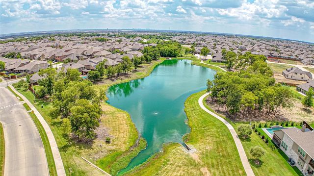 7656 Redwood Forest Lane, Little Elm, TX 76227