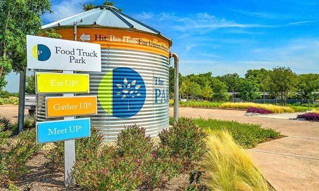 7656 Redwood Forest Lane, Little Elm, TX 76227