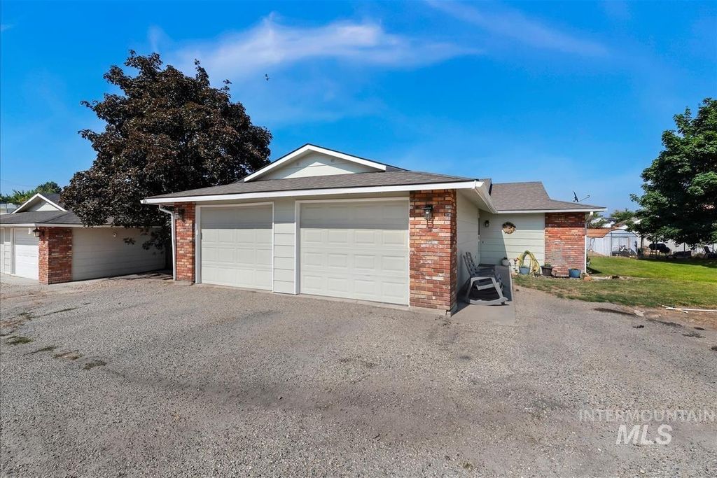 10560 W Fox Ridge Dr, Boise, ID 83709 photo 3