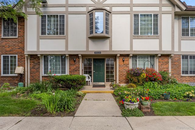 30220 Southfield Road, Southfield, MI 48076