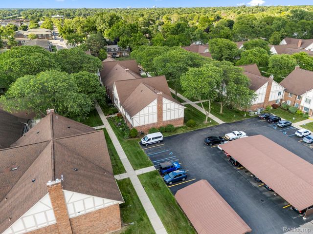 30220 Southfield Road, Southfield, MI 48076