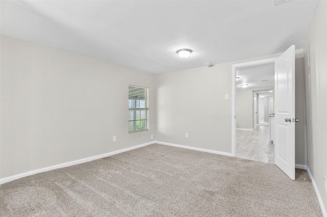 6905 Speaker Street, Hitchcock, TX 77563