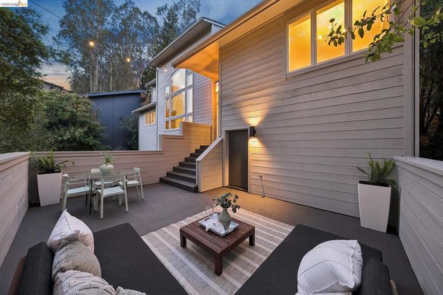 6869 Bristol Dr, Berkeley, CA 94705