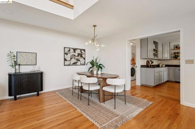 6869 Bristol Dr, Berkeley, CA 94705