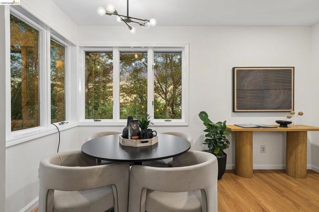 6869 Bristol Dr, Berkeley, CA 94705