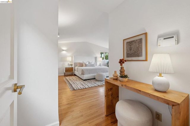 6869 Bristol Dr, Berkeley, CA 94705