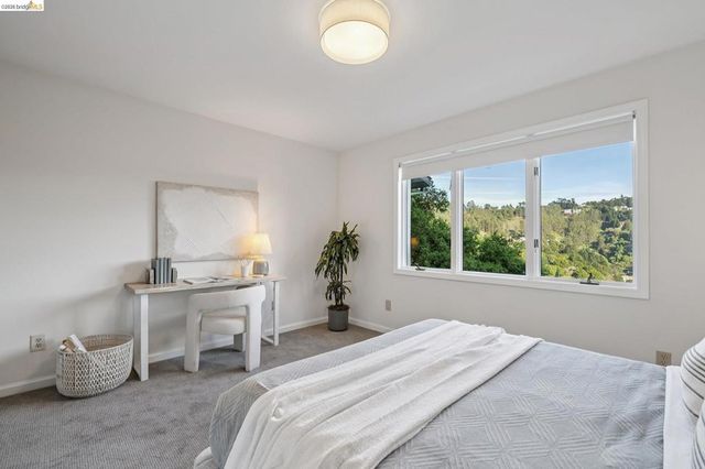 6869 Bristol Dr, Berkeley, CA 94705