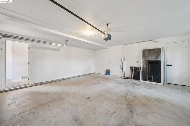 6869 Bristol Dr, Berkeley, CA 94705