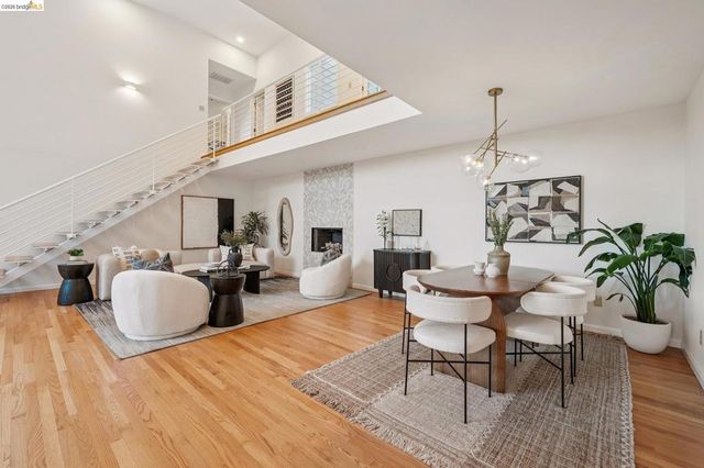 6869 Bristol Dr, Berkeley, CA 94705