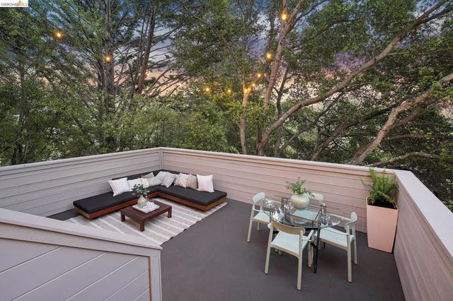 6869 Bristol Dr, Berkeley, CA 94705