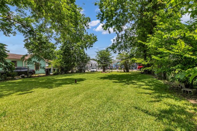 4012 Jewel Street, Houston, TX 77026