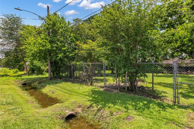 4012 Jewel Street, Houston, TX 77026