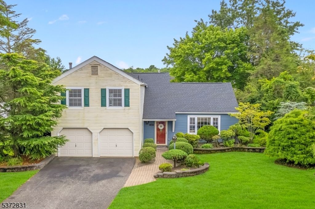 1095 Bandon Rd, Toms River Township, NJ 08753