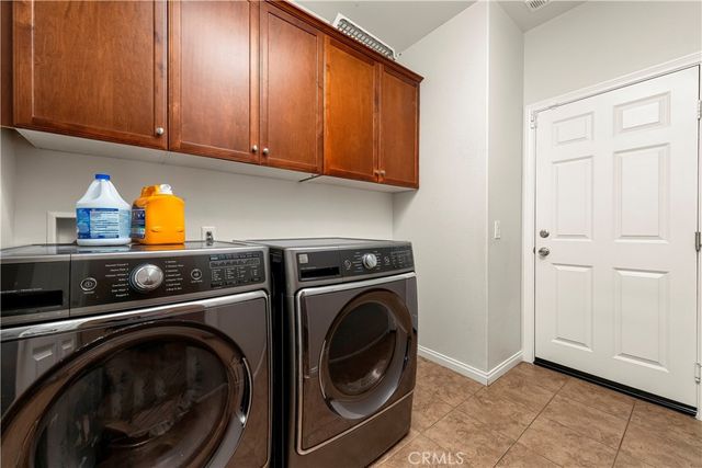 20251 Dorothy, Saugus, CA 91350