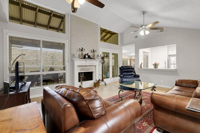 1912 Trixie Lane, Houston, TX 77042