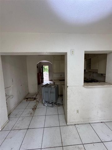 639 HAND AVENUE, Sarasota, FL 34232