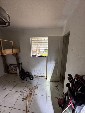 639 HAND AVENUE, Sarasota, FL 34232