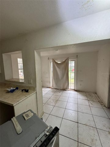 639 HAND AVENUE, Sarasota, FL 34232