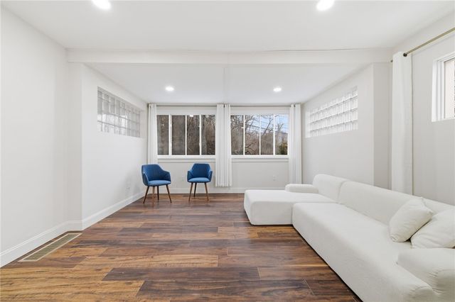 3 3rd Ave, Rankin, PA 15104