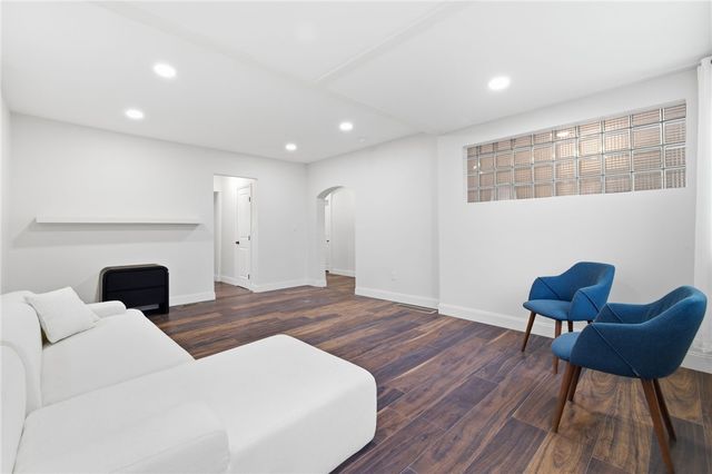 3 3rd Ave, Rankin, PA 15104