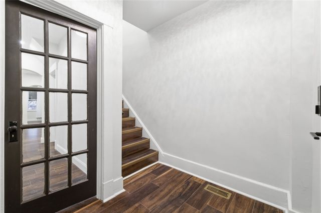 3 3rd Ave, Rankin, PA 15104