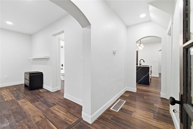 3 3rd Ave, Rankin, PA 15104