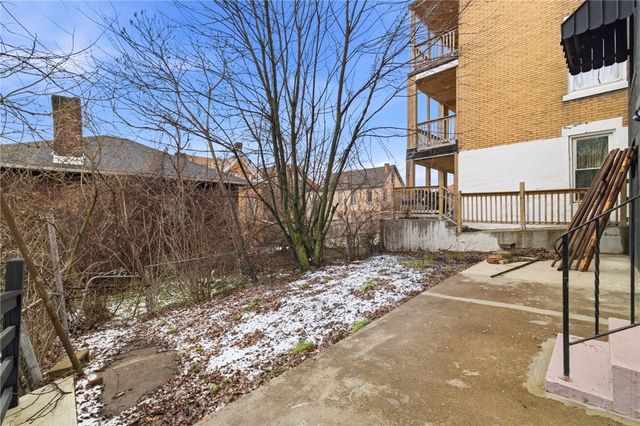 3 3rd Ave, Rankin, PA 15104