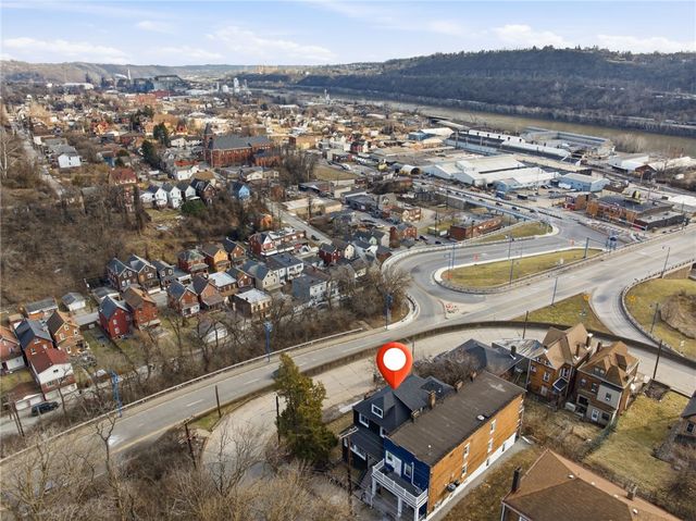 3 3rd Ave, Rankin, PA 15104