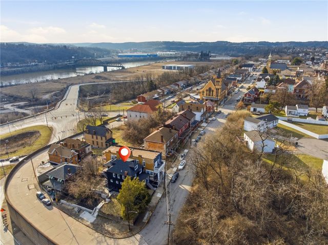 3 3rd Ave, Rankin, PA 15104