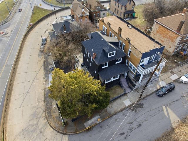 3 3rd Ave, Rankin, PA 15104